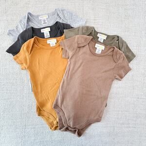 Bloomies Baby Body Suit Bundle EUC* 18mo